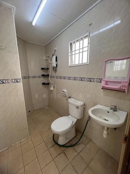 2-storey Terraced House for Rent in Taman Putra Prima (Puchong) - Eric Teh - Bathroom - PropertyGuru.com.my