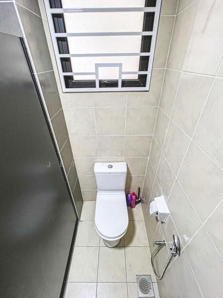Kediaman Servis untuk Disewa di Tiara Imperio Residence - Jenny Chia - Bathroom - PropertyGuru.com.my