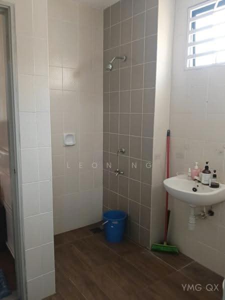 Rumah Teres 2-Tingkat untuk Disewa di Kota Bayuemas (Klang) - Leon Ng - Bathroom - PropertyGuru.com.my