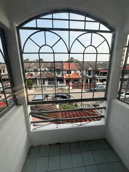 Terraced House for Sale in Bandar Country Homes (Rawang) - Andy Yap - Balcony - PropertyGuru.com.my