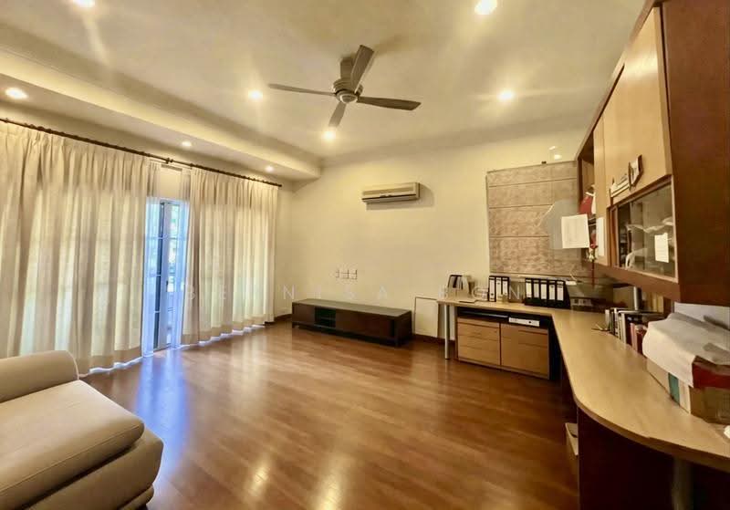 Bungalow House for Sale in SS 3, Taman Universiti (Petaling Jaya) - Bernisa Bon - Living Room - PropertyGuru.com.my