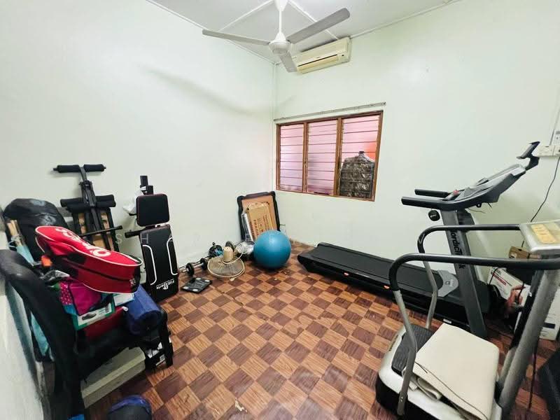 Rumah Teres 1-Tingkat untuk Dijual di Rawang (Selangor) - Sharveenesh V - Gym - PropertyGuru.com.my