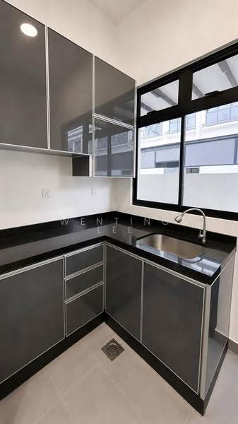 Rumah Teres 2-Tingkat untuk Disewa di Eco Summer (Johor Bahru) - Wenting Lee - Kitchen - PropertyGuru.com.my