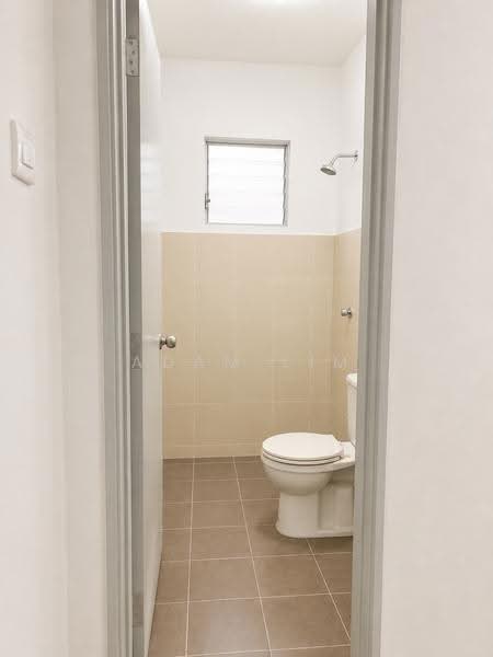 Pangsapuri untuk Disewa di Pangsapuri Seri Utama - Adam Lim - Bathroom - PropertyGuru.com.my
