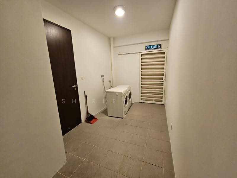 Kondominium untuk Dijual di Gurney Paragon - Shirley Beh - Corridor - PropertyGuru.com.my