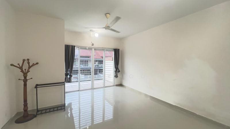 2-storey Terraced House for Sale in Ampang Saujana (Ampang) - CY Khoo - Living Room - PropertyGuru.com.my
