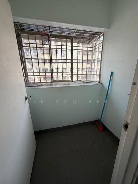 Flat for Rent at Desa Satu - Lee Soo Bee - Balcony - PropertyGuru.com.my