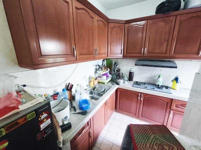 2-storey Terraced House for Sale in Bukit Beruntung (Selangor) - Zann Fauzan - Kitchen - PropertyGuru.com.my