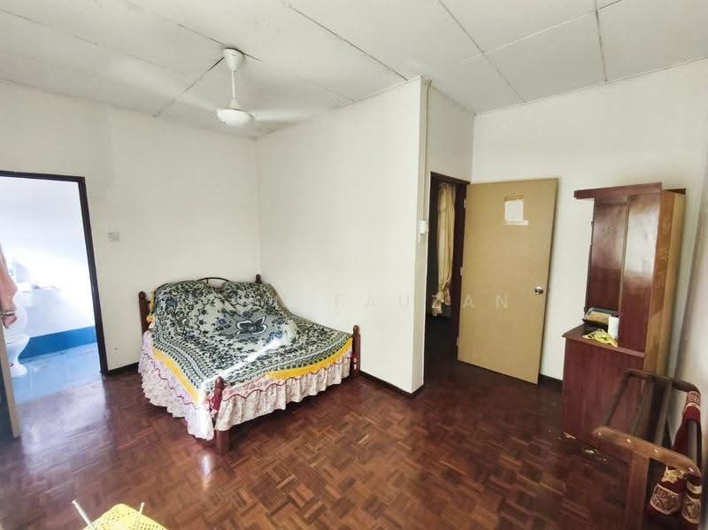 2-storey Terraced House for Sale in Bukit Beruntung (Selangor) - Zann Fauzan - Bedroom - PropertyGuru.com.my
