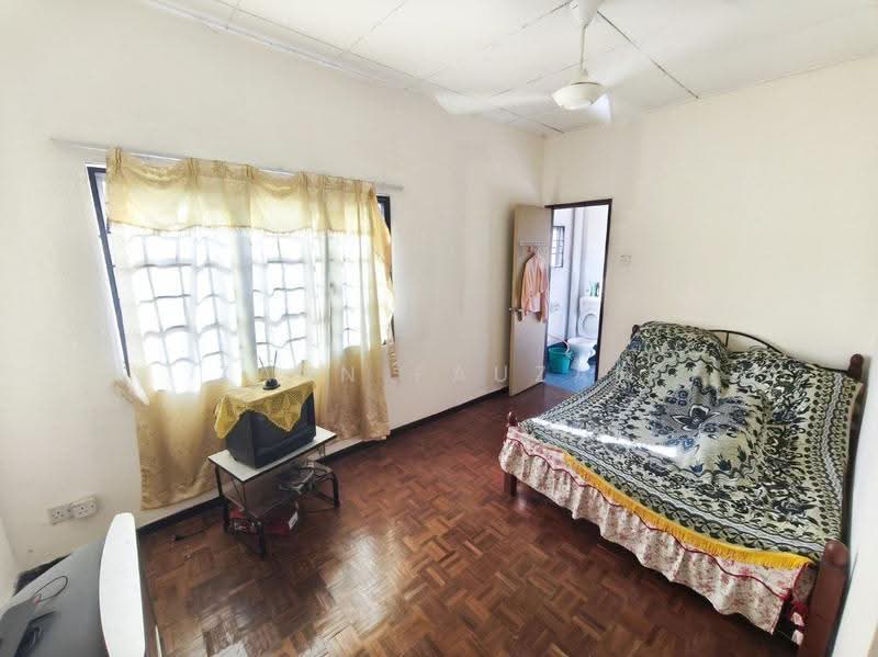 2-storey Terraced House for Sale in Bukit Beruntung (Selangor) - Zann Fauzan - Bedroom - PropertyGuru.com.my