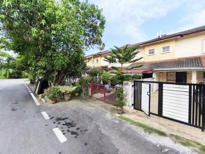 2-storey Terraced House for Sale in Bukit Beruntung (Selangor) - Zann Fauzan - Exterior - PropertyGuru.com.my