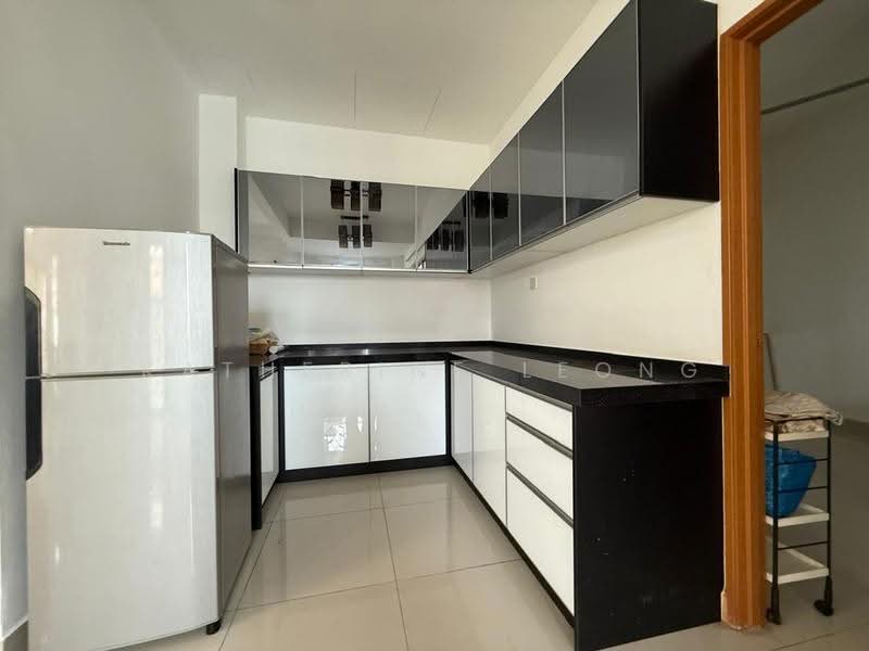 Cluster House for Rent in Taman Anggun (Rawang) - Katherine Leong - Kitchen - PropertyGuru.com.my