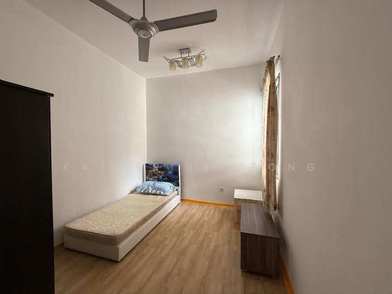 Cluster House for Rent in Taman Anggun (Rawang) - Katherine Leong - Bedroom - PropertyGuru.com.my
