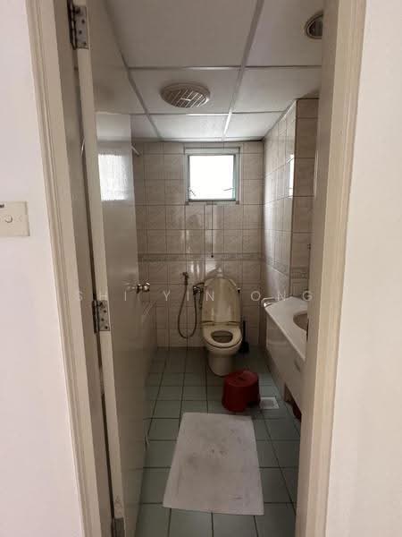 Kondominium untuk Dijual di Mont Kiara Astana - SHI YIN ONG - Bathroom - PropertyGuru.com.my