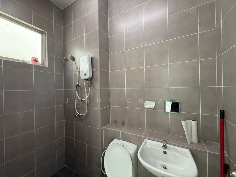 Pangsapuri untuk Disewa di Idaman Abadi - Jenny Chia - Bathroom - PropertyGuru.com.my