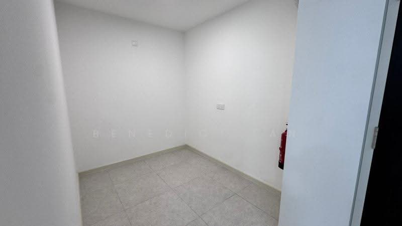 Kediaman Servis untuk Disewa di Teja @ Subang Jaya City Centre (SJCC) - Benedict Tan - Study Corner - PropertyGuru.com.my