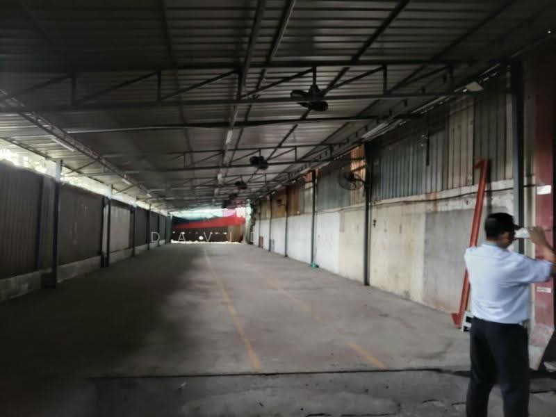 Gudang untuk Disewa di Seksyen 27 (Shah Alam) - David Chan - Exterior - PropertyGuru.com.my