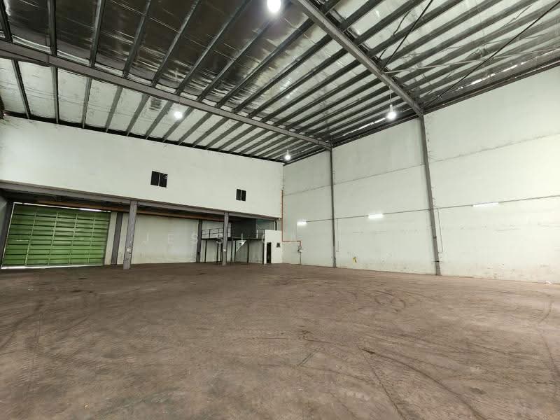 Warehouse for Rent in Seksyen 33 (Shah Alam) - Jessica Hoe - Interior - PropertyGuru.com.my