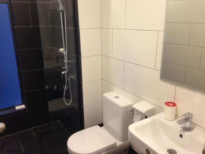 Service Residence for Sale at Univ 360 Place - Yew Lan Wong - Bathroom - PropertyGuru.com.my