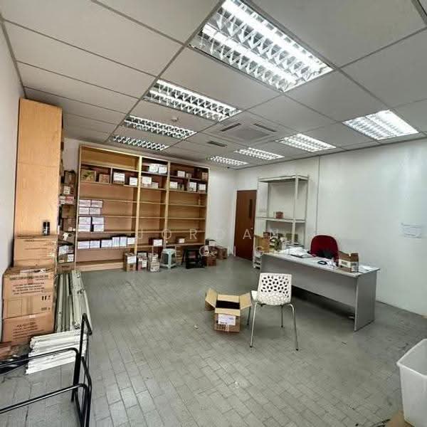 Gudang untuk Disewa di Taman Bunga Negara (Shah Alam) - Jordan Leong - Interior - PropertyGuru.com.my