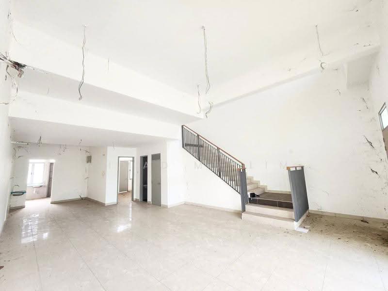Semi-Detached House for Sale in TAMAN PUCHONG UTAMA (Puchong) - Ahmad Muslim - Interior - PropertyGuru.com.my