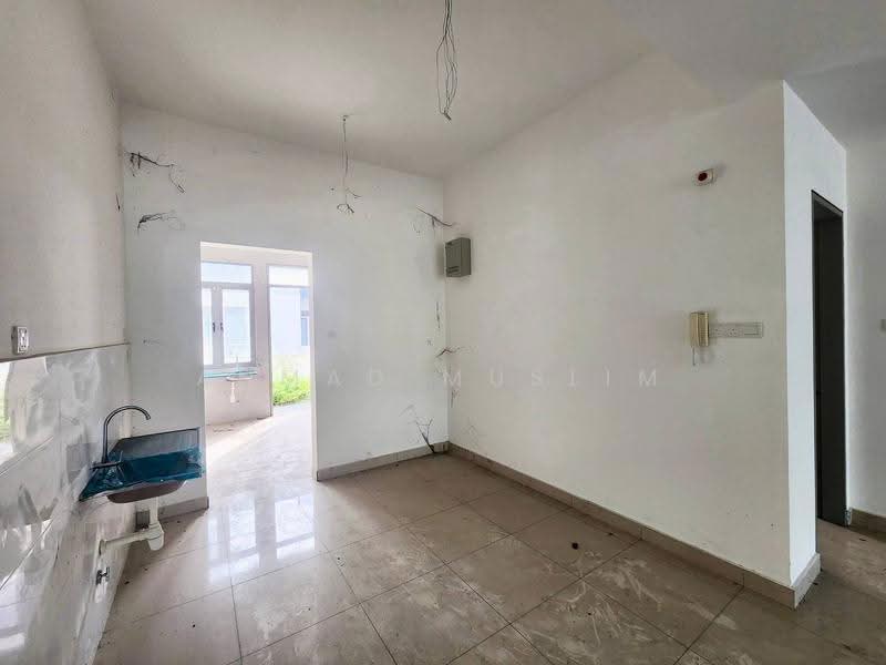 Semi-Detached House for Sale in TAMAN PUCHONG UTAMA (Puchong) - Ahmad Muslim - Interior - PropertyGuru.com.my