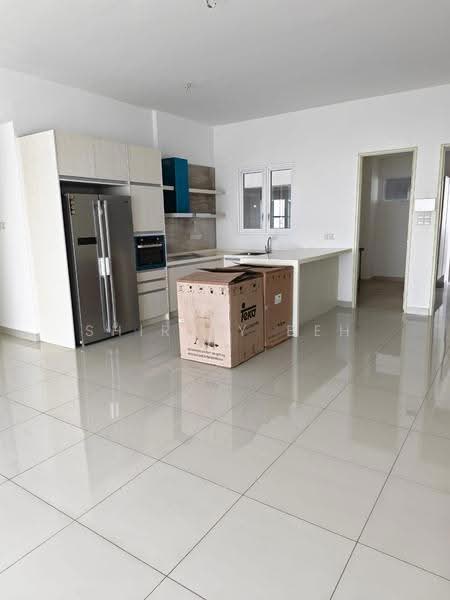 Kondominium untuk Dijual di The Loft @ Southbay City - Shirley Beh - Kitchen - PropertyGuru.com.my