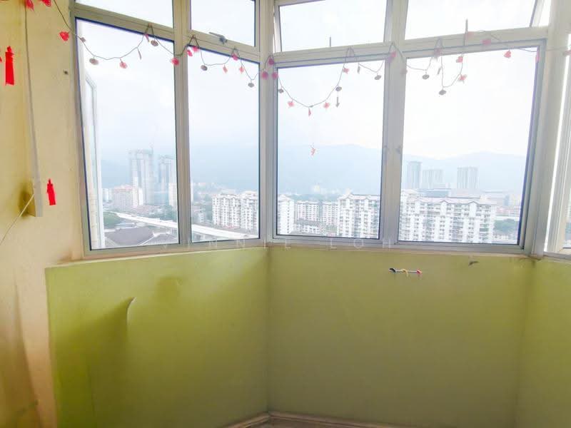 Apartment for Sale at Sri Kristal - Vinnie Loh - Balcony - PropertyGuru.com.my
