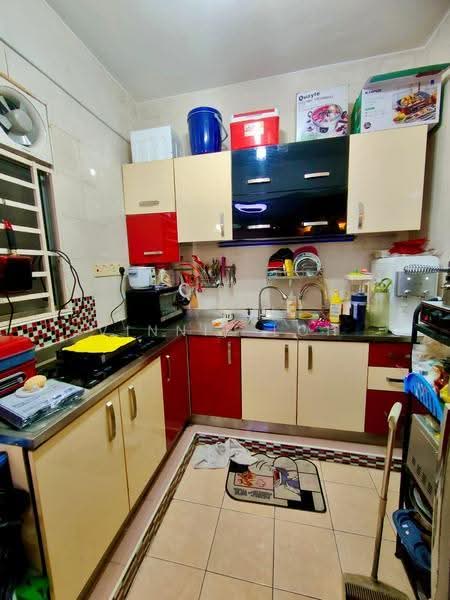 Apartment for Sale at Sri Kristal - Vinnie Loh - Kitchen - PropertyGuru.com.my