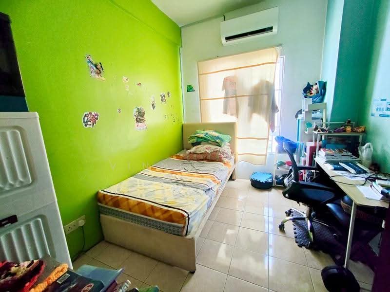 Apartment for Sale at Sri Kristal - Vinnie Loh - Bedroom - PropertyGuru.com.my
