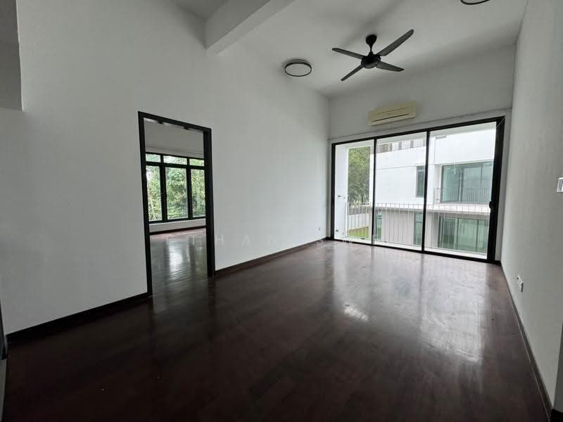 Semi-Detached House for Sale in Bukit Rahman Putra (Sungai Buloh) - Ethan Swe - Living Room - PropertyGuru.com.my