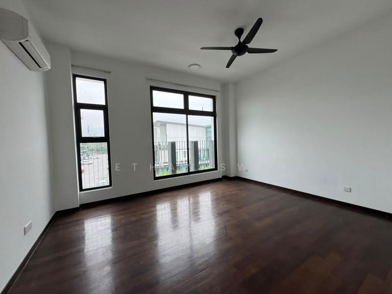 Semi-Detached House for Sale in Bukit Rahman Putra (Sungai Buloh) - Ethan Swe - Interior - PropertyGuru.com.my