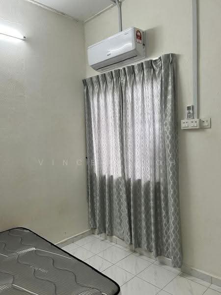 Rumah Teres 2-Tingkat untuk Dijual di Kepong (Kuala Lumpur) - Vincent Goh - Bedroom - PropertyGuru.com.my