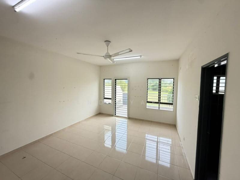 Terraced House for Sale in Rawang (Selangor) - Andy Yap - Living Room - PropertyGuru.com.my