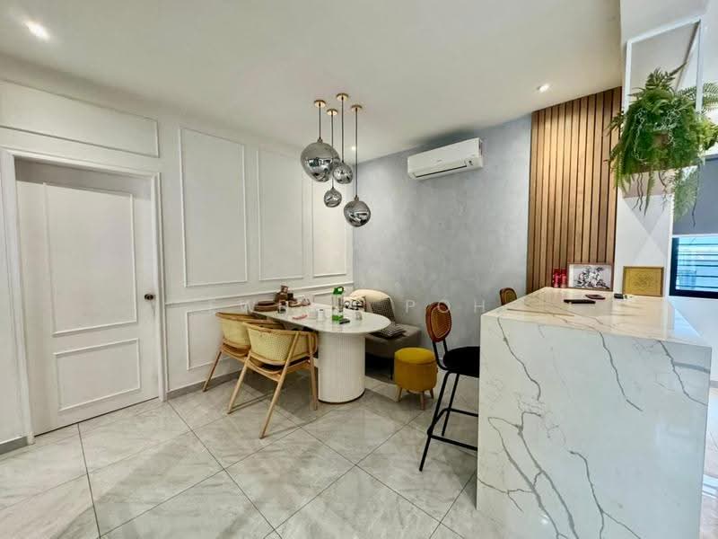 Rumah Teres 2.5-Tingkat untuk Dijual di Ampang Saujana (Ampang) - Eweng Poh - Dining Room - PropertyGuru.com.my