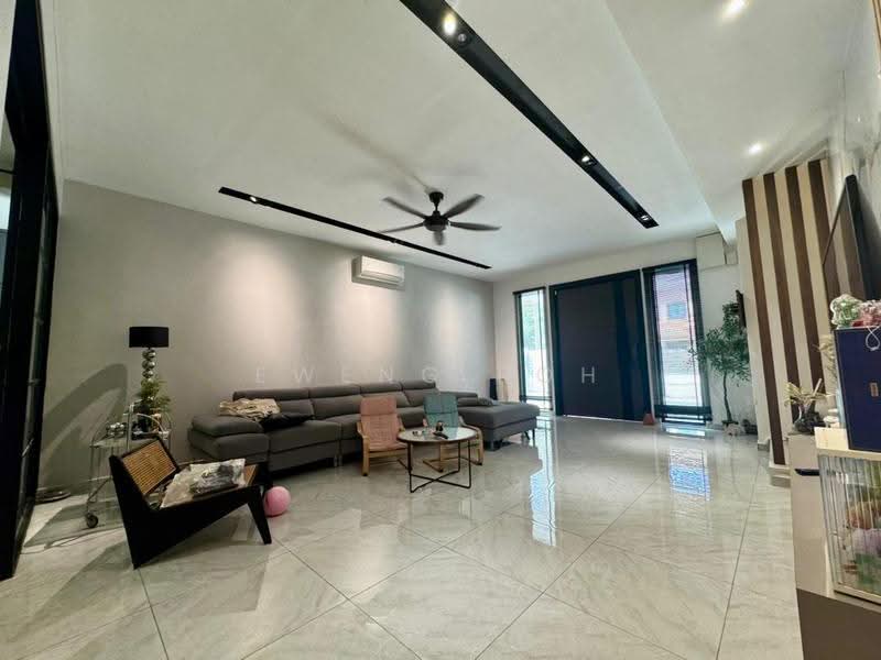 Rumah Teres 2.5-Tingkat untuk Dijual di Ampang Saujana (Ampang) - Eweng Poh - Living Room - PropertyGuru.com.my