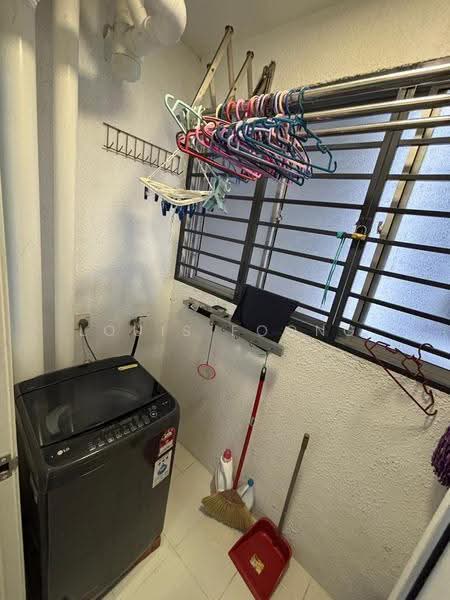 Pangsapuri untuk Disewa di Residensi Enesta - Louis Foong - Balcony - PropertyGuru.com.my