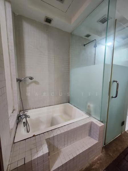 Kondominium untuk Disewa di 10 Semantan Suites - Marcus Tee - Bathroom - PropertyGuru.com.my