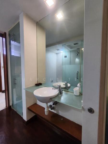 Kondominium untuk Disewa di 10 Semantan Suites - Marcus Tee - Bathroom - PropertyGuru.com.my
