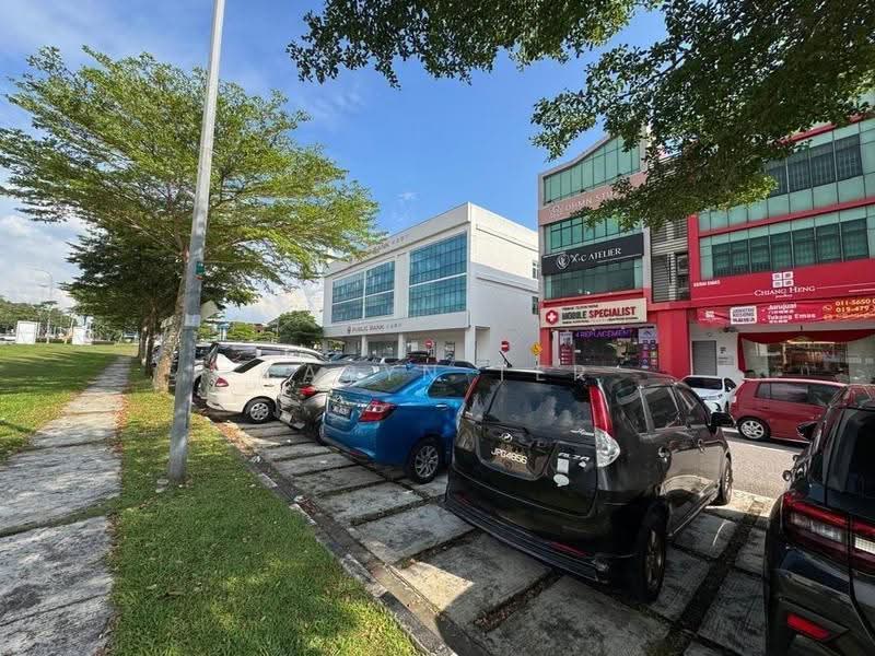 Shop for Rent in Taman Molek (Johor Bahru) - Caryn Ter - Exterior - PropertyGuru.com.my