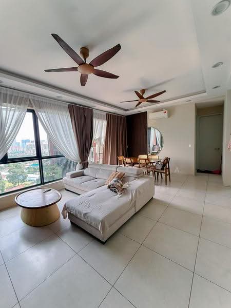 Kondominium untuk Disewa di EdgeWood Residences @ SkySanctuary - Stanley Sia - Living Room - PropertyGuru.com.my