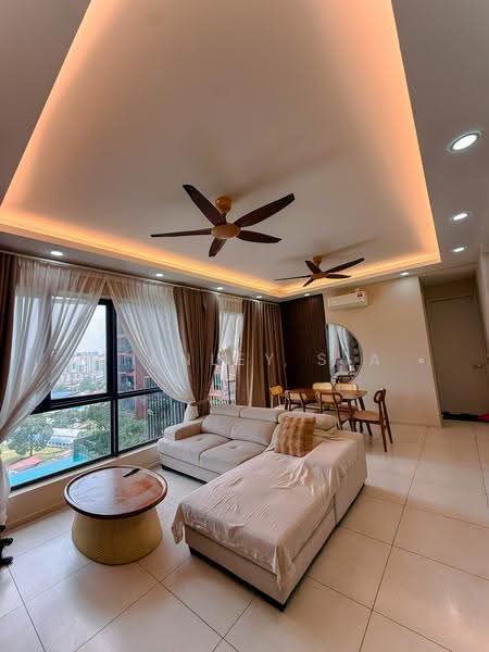 Kondominium untuk Disewa di EdgeWood Residences @ SkySanctuary - Stanley Sia - Living Room - PropertyGuru.com.my
