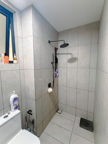 Kondominium untuk Disewa di EdgeWood Residences @ SkySanctuary - Stanley Sia - Bathroom - PropertyGuru.com.my