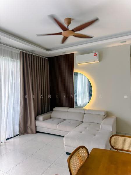 Kondominium untuk Disewa di EdgeWood Residences @ SkySanctuary - Stanley Sia - Living Room - PropertyGuru.com.my