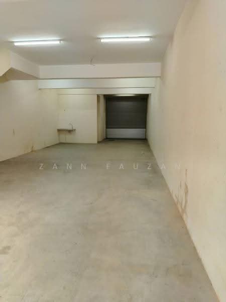 Shop for Rent in Bandar Bukit Beruntung (Bukit Beruntung) - Zann Fauzan - Interior - PropertyGuru.com.my