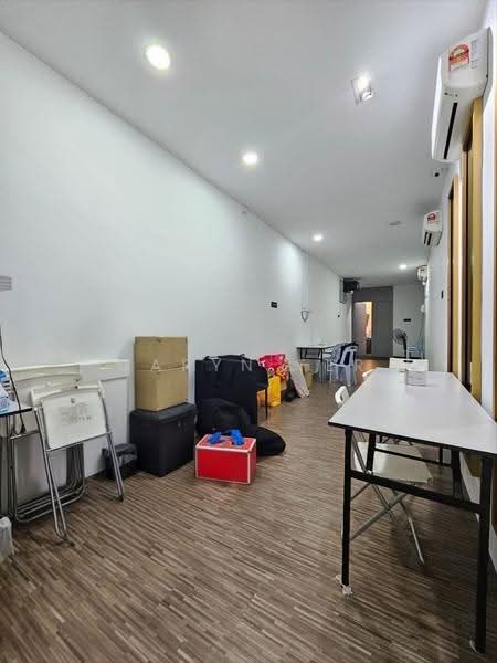 Shop for Rent in Taman Molek (Johor Bahru) - Caryn Ter - Interior - PropertyGuru.com.my