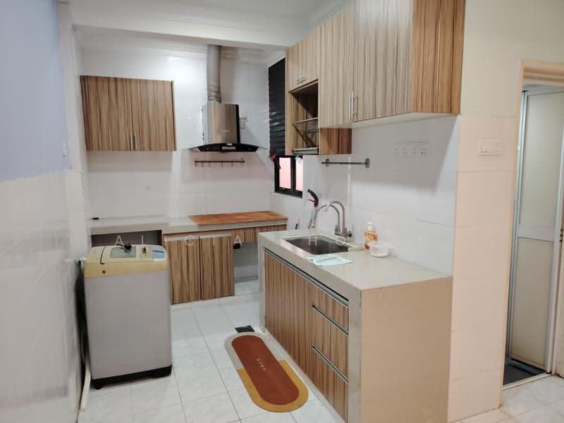 Apartment for Sale at Pangsapuri Putra Impian - Alicia Choong - Kitchen - PropertyGuru.com.my