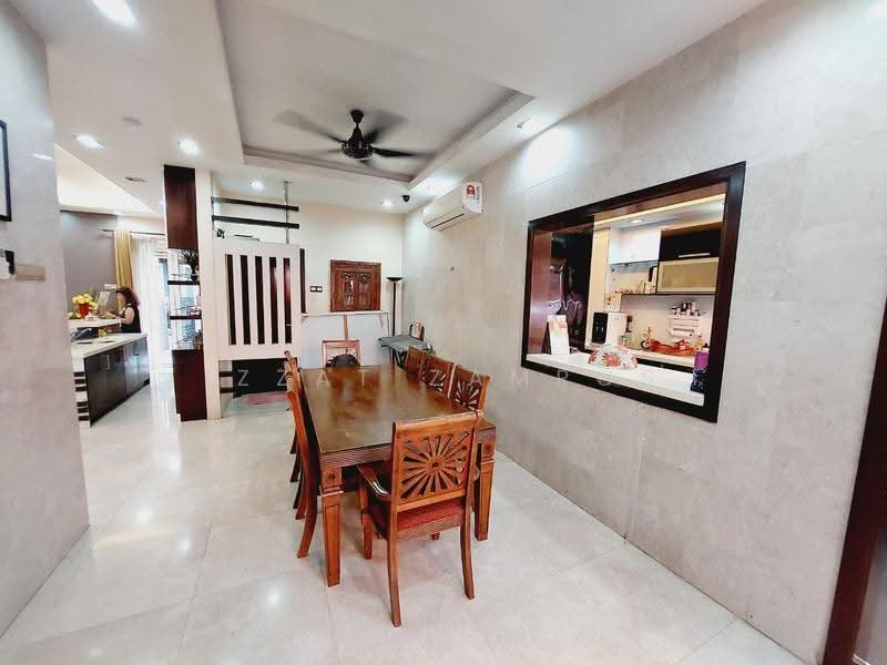 Bungalow House untuk Dijual di Damansara Legenda (Petaling Jaya) - Izzat Zamros - Dining Room - PropertyGuru.com.my