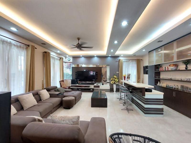 Bungalow House untuk Dijual di Damansara Legenda (Petaling Jaya) - Izzat Zamros - Living Room - PropertyGuru.com.my