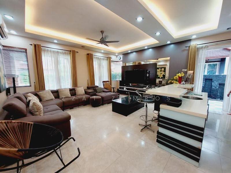 Bungalow House untuk Dijual di Damansara Legenda (Petaling Jaya) - Izzat Zamros - Living Room - PropertyGuru.com.my